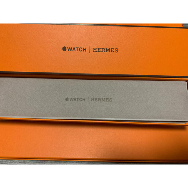 Apple Watch(アップルウォッチ)の新品未使用　Apple Watch HERMES バンド　40mm レディースのファッション小物(腕時計)の商品写真