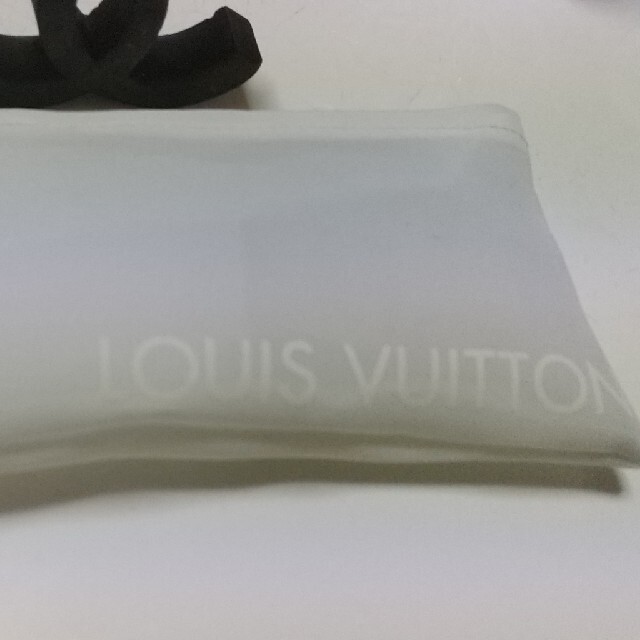 LOUIS VUITTON(ルイヴィトン)のLouis Vuittonﾌﾟﾗﾑちゃん様ご専用 レディースのヘアアクセサリー(ヘアゴム/シュシュ)の商品写真