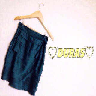 デュラス(DURAS)のDURAS☆グリーンフリルタイトスカート(ひざ丈スカート)