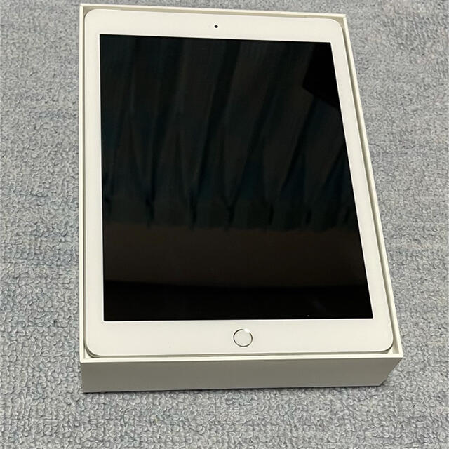 iPad 6th WI-FI+Cellular　32GB