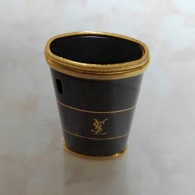 Yves Saint Laurent Beaute(イヴサンローランボーテ)のイヴサンローランライター メンズのファッション小物(タバコグッズ)の商品写真