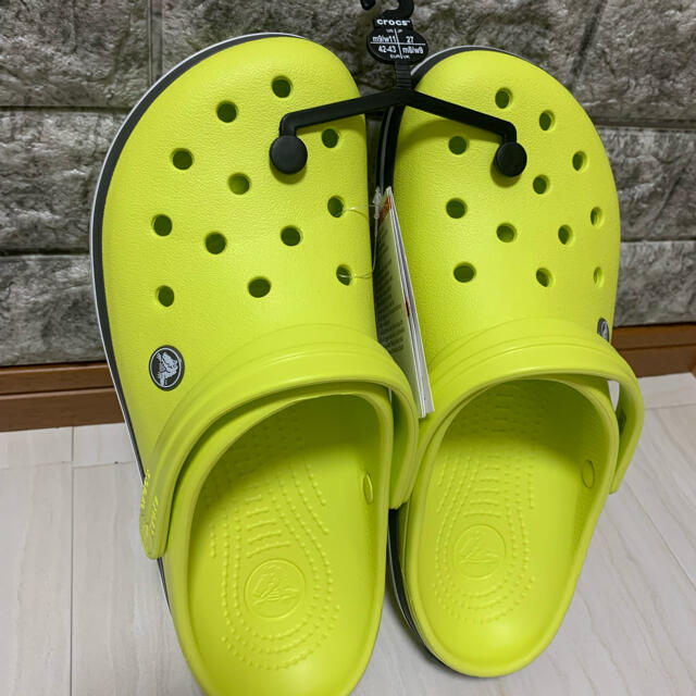 crocs(クロックス)の✨【新品　未使用　タグ付き】クロックス　27cm✨ メンズの靴/シューズ(サンダル)の商品写真