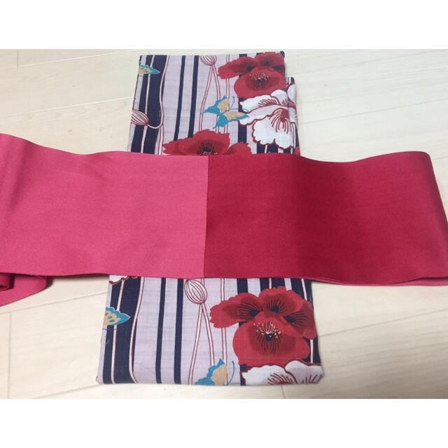 浴衣 椿 蝶々 リバーシブル帯 赤 ピンク セット レディースの水着/浴衣(浴衣)の商品写真