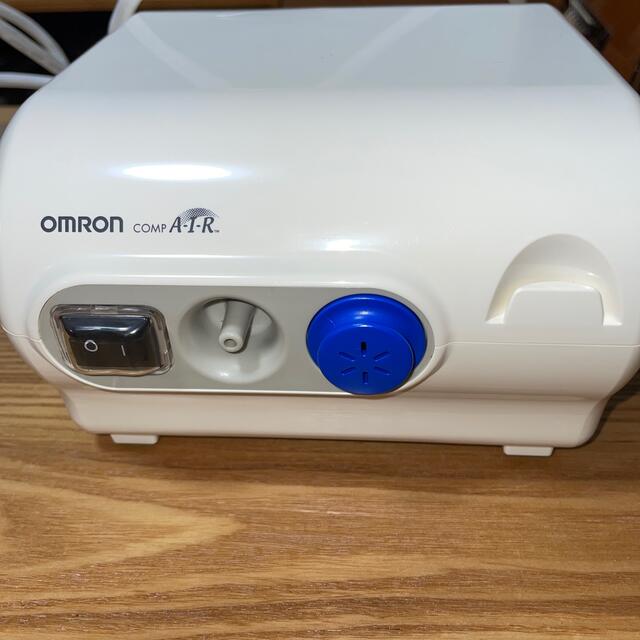 OMRON(オムロン)の【ぜんそくのお子様に】オムロン　ネブライザー　NE-C28  中古品 キッズ/ベビー/マタニティの洗浄/衛生用品(その他)の商品写真