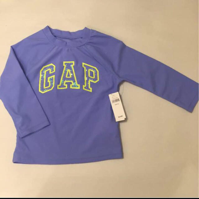 babyGAP(ベビーギャップ)の【新品】GAP ラッシュガード 120ライトブルー キッズ/ベビー/マタニティのキッズ服女の子用(90cm~)(水着)の商品写真