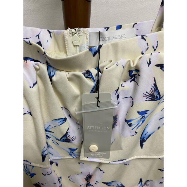 CECIL McBEE - *セシルマクビー 2way 花柄 オールインワン サロペット*の通販 by MiMiA's shop|セシルマクビー ならラクマ CECIL McBEE - *セシルマクビー 2way 花柄 オールインワン サロペット*の通販 by MiMiA's shop|セシルマクビー ならラクマ