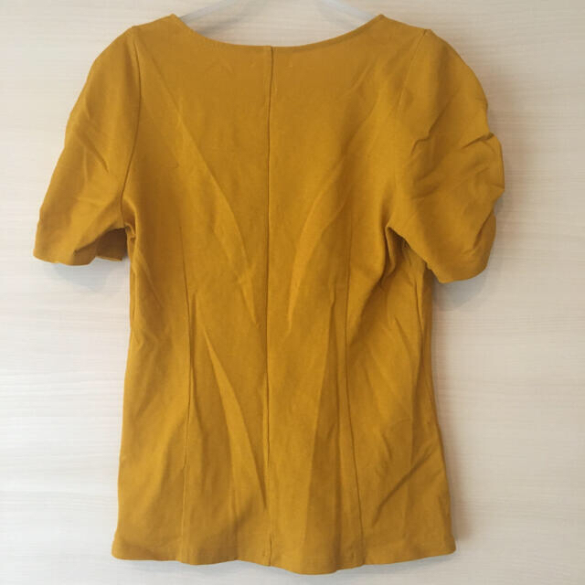 IENA(イエナ)のTシャツ カットソー トップス　IENA マスタード レディースのトップス(カットソー(半袖/袖なし))の商品写真