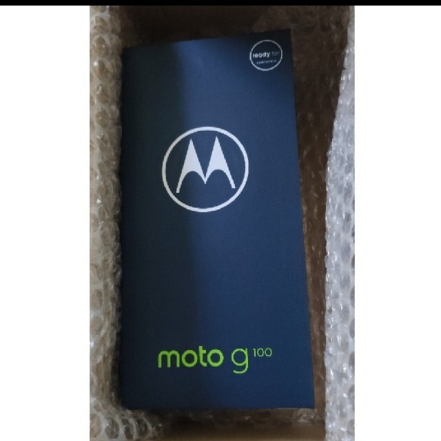 ANDROID(アンドロイド)のmoto g100　新品未開封品、未使用　シムフリー スマホ/家電/カメラのスマートフォン/携帯電話(スマートフォン本体)の商品写真