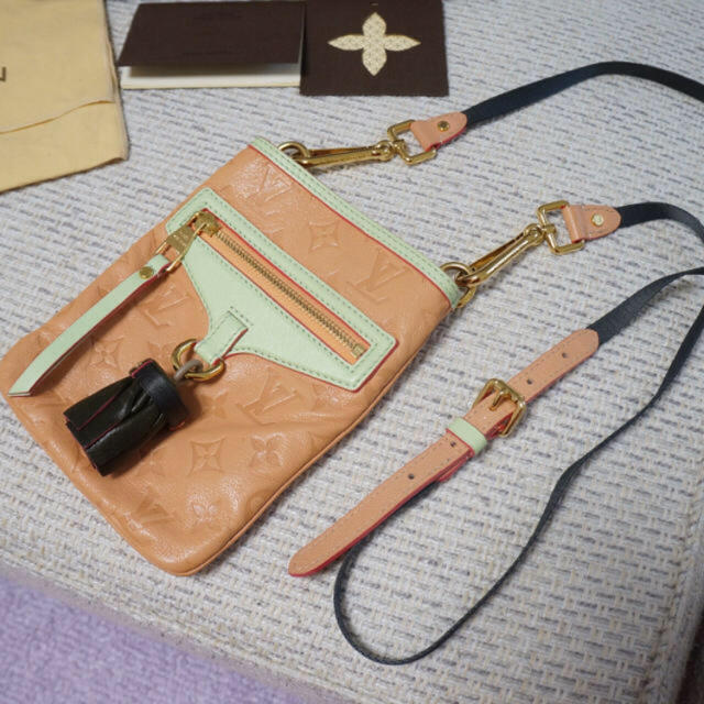 LOUIS VUITTON - レア！限定品♡ルイヴィトンショルダー