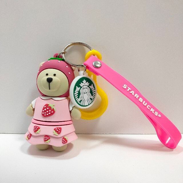 Starbucks Coffee(スターバックスコーヒー)の【外箱付】台湾　ストロベリー　ベアリスタ　キーホルダー　ストラップスターバックス レディースのファッション小物(キーホルダー)の商品写真