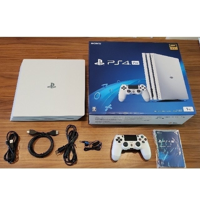 PS4pro CUH-7200BB02