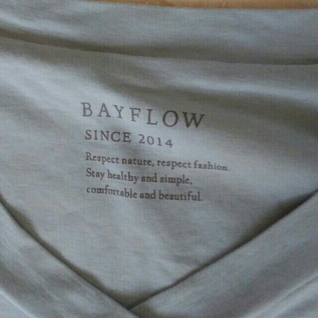 BAYFLOW(ベイフロー)のベイフロー限定値下げ レディースのトップス(Tシャツ(半袖/袖なし))の商品写真