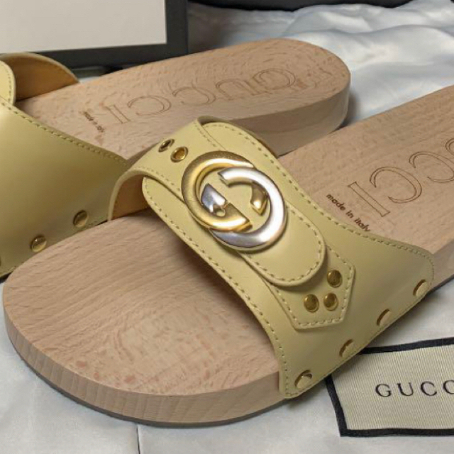 Gucci - 【GUCCI】19SSインターロッキングG ウッドスライドサンダルの