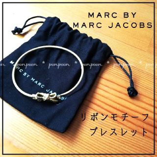 マークバイマークジェイコブス(MARC BY MARC JACOBS)のマークジェイコブス◆リボン モチーフ ブレスレット◆ゴールド りぼん バングル(ブレスレット/バングル)