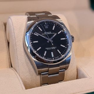 ロレックス(ROLEX)のロレックスオイスターパーペチュアル39mm 114300 黒文字盤 ほぼ未使用(腕時計(アナログ))