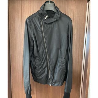 リックオウエンス(Rick Owens)のRICK OWNS 斜めジップ×ハイネック　ラムレザー(レザージャケット)