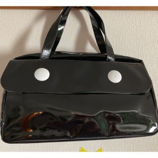 アニエスベー(agnes b.)のアニエス・ベー　肘掛けBAG 合皮エナメルブラック(ボストンバッグ)