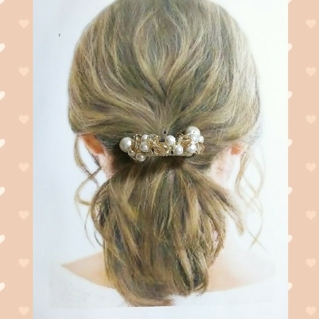 ハンドメイドアクセサリーヘアアクセサリー ✨ビーズシュシュ✨(ゴールド) ハンドメイドのアクセサリー(ヘアアクセサリー)の商品写真