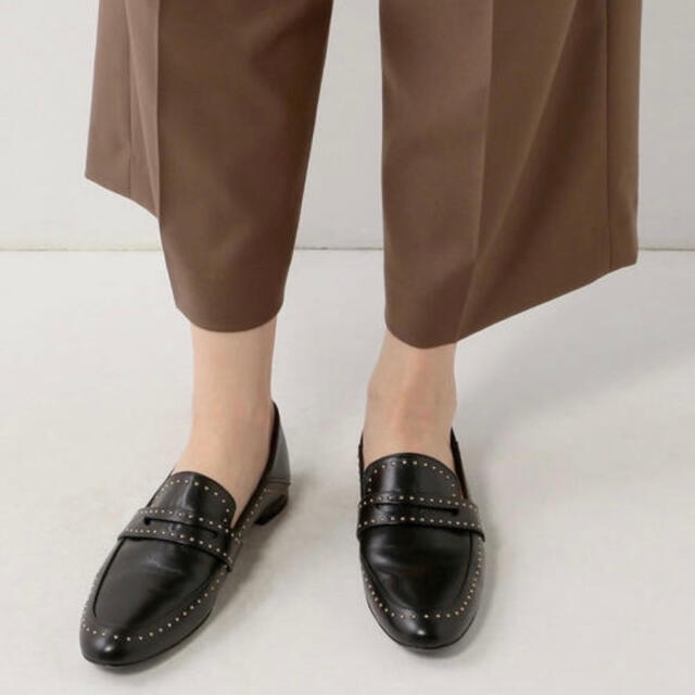 L'Appartement DEUXIEME CLASSE(アパルトモンドゥーズィエムクラス)のバルダン　スタッズローファーBALDAN StudsLoafer レディースの靴/シューズ(ローファー/革靴)の商品写真