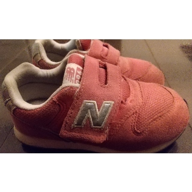 New Balance(ニューバランス)の最終値下げNew balance キッズスニーカー16.5cm キッズ/ベビー/マタニティのキッズ靴/シューズ(15cm~)(スニーカー)の商品写真