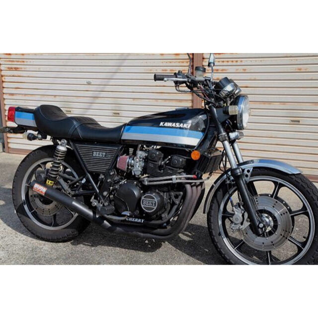 527】 新品 Z400FX E4 純正パターン アンコ抜きシート 黒の通販 527】 新品 Z400FX E4 純正パターン アンコ抜きシート 黒の通販