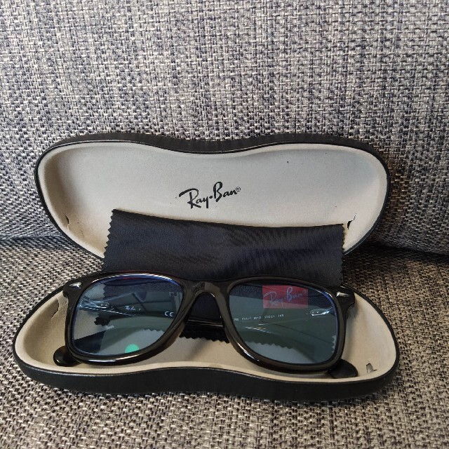 Ray-Ban(レイバン)の美品✨ Ray-Ban レイバン ウェリントン型 ブラック メンズのファッション小物(サングラス/メガネ)の商品写真