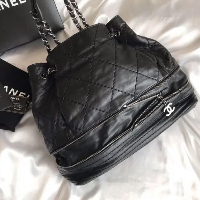 斜めがけ可 CHANEL シャネル クローバーミニショルダー バッグ | click.ir