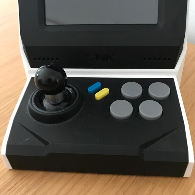 NEOGEO(ネオジオ)のNEOGEO mini ネオジオミニ INTERNATIONAL セット エンタメ/ホビーのゲームソフト/ゲーム機本体(家庭用ゲーム機本体)の商品写真