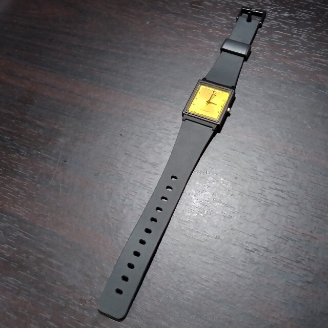 CASIO(カシオ)の【週末限定価格！】CASIO　チープカシオ　腕時計　メンズ　レディース レディースのファッション小物(腕時計)の商品写真