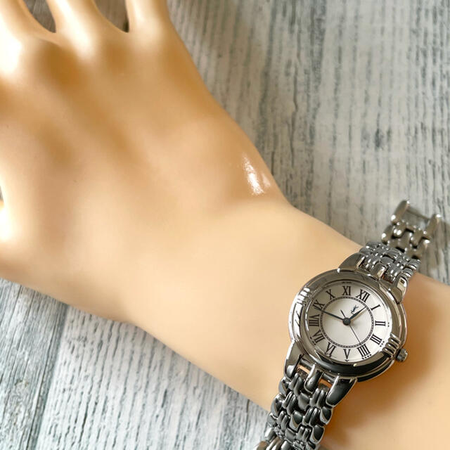 【電池交換済】Yves Saint Laurent 腕時計 ラウンド シルバー