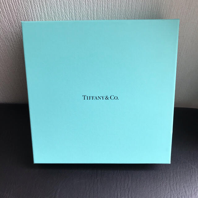 Tiffany & Co.(ティファニー)の【未使用】ティファニー　デザートプレート インテリア/住まい/日用品のキッチン/食器(食器)の商品写真