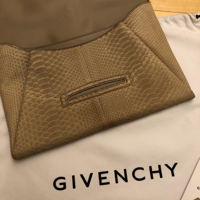 お値下げGIVENCHY ジバンシー クラッチバッグ - 通販 - pinehotel.info