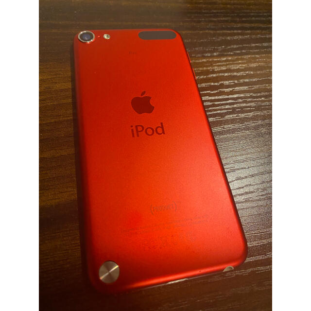 Apple(アップル)のiPod Touch 第５世代 64GB RED スマホ/家電/カメラのオーディオ機器(ポータブルプレーヤー)の商品写真