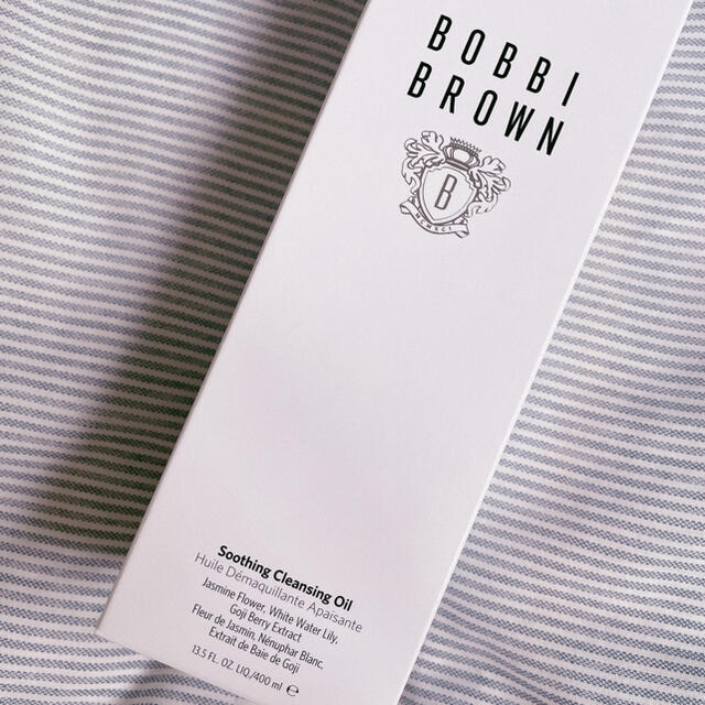 BOBBI BROWN(ボビイブラウン)のスージング クレンジングオイル 400ml コスメ/美容のスキンケア/基礎化粧品(クレンジング/メイク落とし)の商品写真