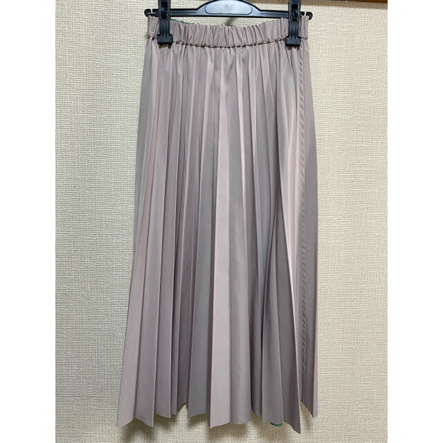 Andemiu(アンデミュウ)のアンデミュウ　リバーシブルプリーツスカート レディースのスカート(ロングスカート)の商品写真