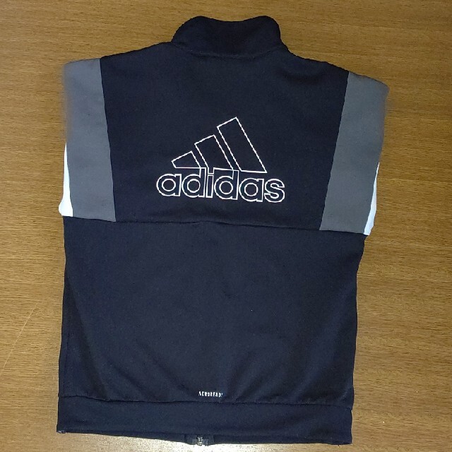 adidas(アディダス)のadidas ジャージ上下 150cm キッズ/ベビー/マタニティのキッズ/ベビー/マタニティ その他(その他)の商品写真