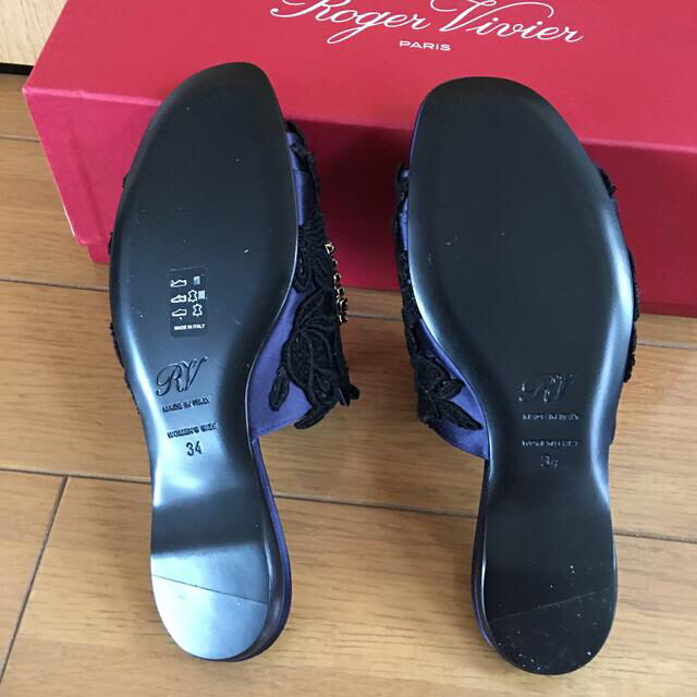 ROGER VIVIER(ロジェヴィヴィエ)のロジェヴィヴィエ34レースサンダル新品未使用品 レディースの靴/シューズ(サンダル)の商品写真