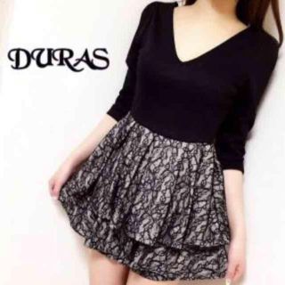 デュラス(DURAS)のDURAS♡ペプラムトップス新品(カットソー(長袖/七分))