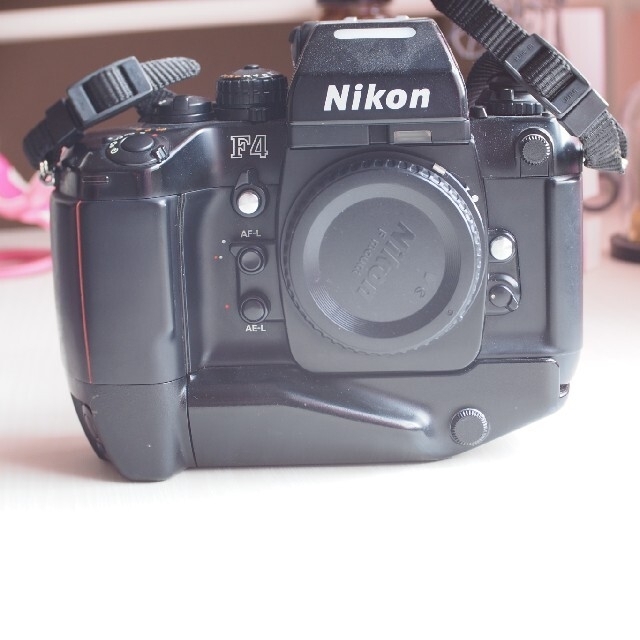 Nikon(ニコン)のニコンF4 スマホ/家電/カメラのカメラ(フィルムカメラ)の商品写真