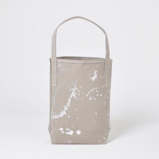 ビームス(BEAMS)の新品★TEMBEA PAINTER TOTE ONE GREY/箔SILVER(トートバッグ)