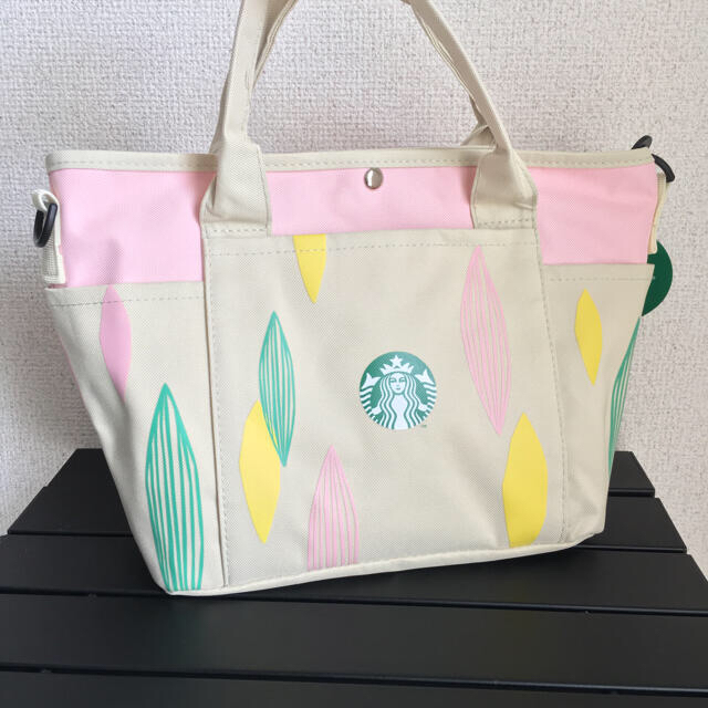 Starbucks Coffee(スターバックスコーヒー)のラスト1点 台湾 スターバックス 保冷バッグ 多機能 トートバッグ レディースのバッグ(トートバッグ)の商品写真