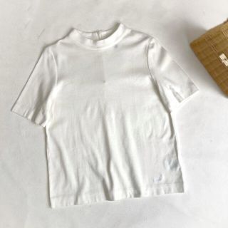 アドーア(ADORE)の【新品】ADORE アドーア ボトルネック Tシャツ ホワイト 38(Tシャツ(半袖/袖なし))