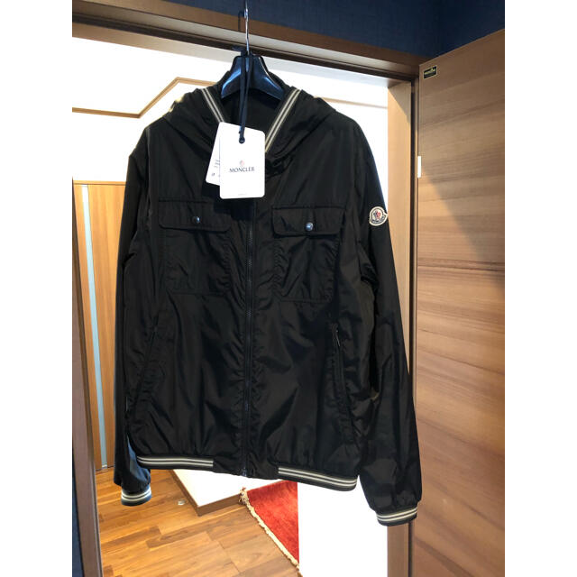 MONCLER(モンクレール)の⭐︎がっくん様専用⭐︎  他の方は購入不可 メンズのジャケット/アウター(ナイロンジャケット)の商品写真