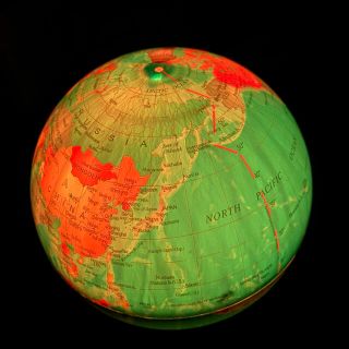 フランフラン(Francfranc)のMagic Revolving Globe 回って光る地球儀 新品 動作確認済み(知育玩具)