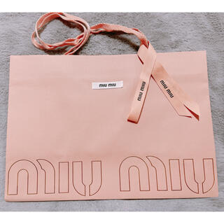 ミュウミュウ(miumiu)のミュウミュウ❤︎紙袋とリボン(ショップ袋)