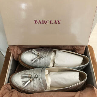 バークレー(BARCLAY)のBARCLAYバークレー厚底シルバーローファー（23cm）(ローファー/革靴)