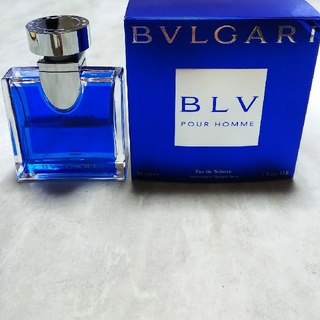 ブルガリ(BVLGARI)のブルガリ　ブループールオム　30ml   オードトワレ　香水　メンズ(香水(男性用))