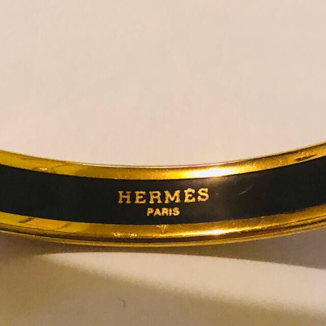 Hermes(エルメス)のエルメス エマイユ バングル チーター柄 レディースのアクセサリー(ブレスレット/バングル)の商品写真