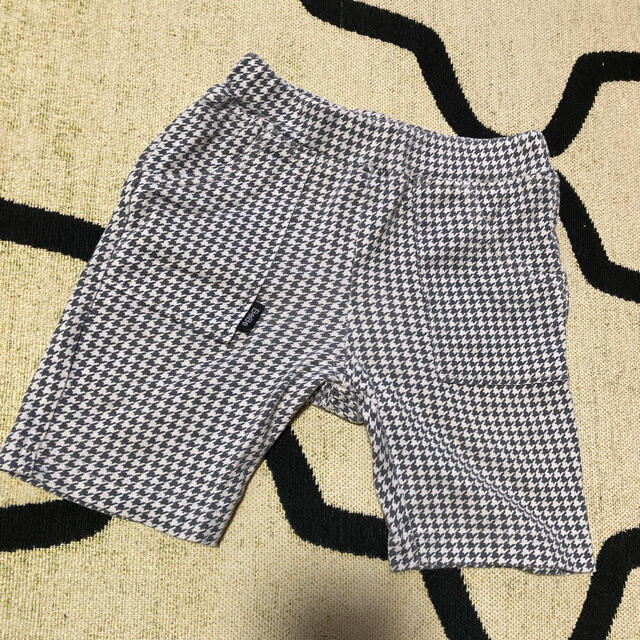 BeBe(ベベ)の♣︎BeBe千鳥柄ハーフパンツ80 キッズ/ベビー/マタニティのキッズ服女の子用(90cm~)(パンツ/スパッツ)の商品写真