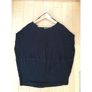 ザラ(ZARA)のZARA トップス　黒　Sサイズ(Tシャツ(半袖/袖なし))